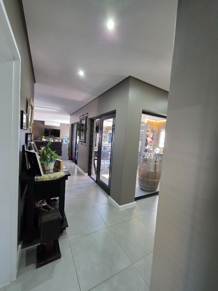 3 Bedroom Property for Sale in Hartland Lifestyle Estate Western Cape